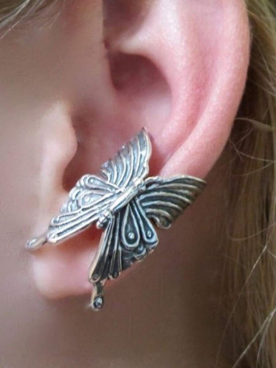1 Pair Retro Butterfly Ear Clips - Creative Butterfly Accessories - Insect Jewelry - No Piercing Earrings, Wing Earrings - Antique Silver - View 1