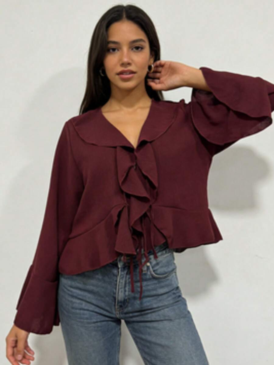 Chiffon Peak And Bell Sleeve Blouse - 酒紅色 - 查看 1