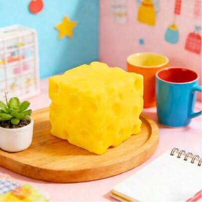 新款方形牛奶软萌捏捏乐，新奇挤压玩具，手部感官玩具，柔软慢回弹，不易变形。是圣诞节的理想礼物。