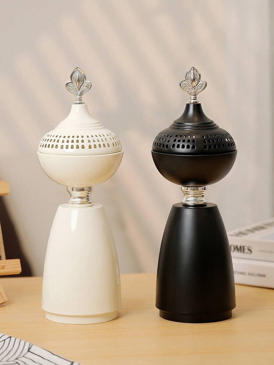 A Simple And Exquisite Wrought Iron Incense Burner With A Height Of 32cm. This Incense Burner Is Particularly Suitable For Festival And Is Also Used For Home Decoration, Bedrooms, Living Rooms (As A Central Decoration), Offices, Yoga Venues, Gatherings, And Temple Decoration, Creating An Elegant Atmosphere. It Is An Ideal Product For Home Decoration And Daily Use. - Large Incense Burner With Vase - View 1