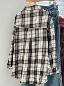 Camisa casual de mujer con botones al frente, bolsillos y estampado de cuadros en patchwork de primavera - Negro y rosa - Ver 3