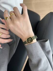 1 chiếc đồng hồ đeo tay nữ hình oval, số La Mã, kiểu dáng thanh lịch, thích hợp đeo hàng ngày. - màu xanh lá - Xem 6