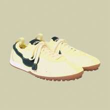 Nike X Jacquemus Moon Shoe SP - Authentic Luxury Fashion Sneakers | Viral 2026 Women's Minimalist Cream & Sail Trainers | Premium Suede & Textile Iconic Waffle Design | Sophisticated High-End Athletic Lifestyle Footwear - 淡黃色 - 查看 2