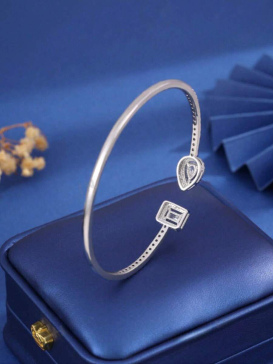 1件开口手镯，时尚简约水滴方形设计，微镶嵌锆石铜材质，适合日常佩戴，情人节礼物 - 白色 - 查看 1