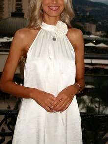 Elegant White Satin Midi Slip Dress - Floral Neckline Detail, Flowing, High Neck Spaghetti Strap - Cocktail Parties, Wedding Guests, And Summer Gatherings - Feminine, Refined, Gracefully Elegant - 白色 - 查看 5