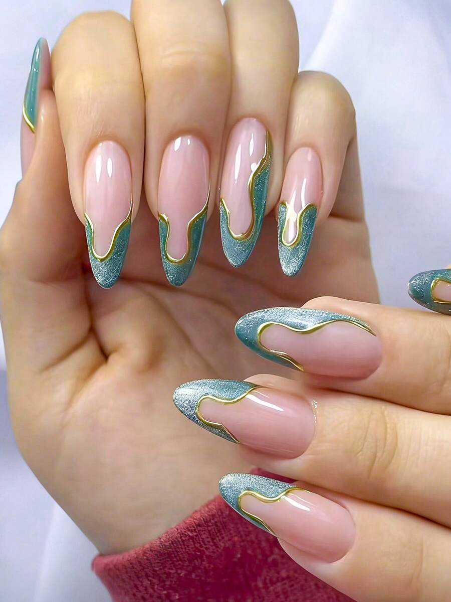 10 piezas de pegatinas de uñas hechas a mano, uñas postizas cortas, aptas para el uso en verano, estilo Y2K, que incluyen colores rojo, rosa, azul, marrón, dorado y otros, base rosa con punta francesa en forma de V azul y bordes dorados, estilo dulce y elegante, adecuado para que las damas y niñas lo usen en citas, fiestas y viajes diarios - Neblina azul - Ver 1