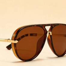 1pc Women's Retro Minimalist Large Frame Fashion Glasses, Suitable For Beach, Travel And Driving Occasions - Tortoiseshell - View 2