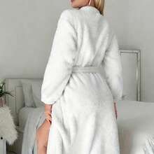 1 Piece Of Soft Women's Plush Nightgown, New Autumn And Winter Flannel Pajamas, Women's Long Coral Fleece Thick Bathrobe, Comfortable Plush Bathrobe, Warm And Breathable Long Sleeved Bathrobe With Pockets And Elastic Waistband, High-End Women's Soft Plush Nightgown, Autumn And Winter Home Wear, Thick And Warm Solid Color Nightgown, Thick, Soft, Warm And Anti Shedding, Hotel/Hostel/Home Adult Pajamas - Multicolor - View 5