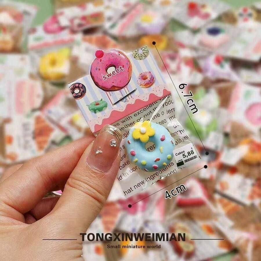 迷你蛋糕 個別包裝 甜點與麵包 1:12 麵包玩具 精緻個別包裝 迷你逼真食物模型 適合娃娃屋 (隨機款式) - 彩色 - 查看 1