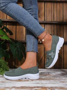 Women's Summer Ballet Flats, Chinese Style Embroidered Knit Mesh Mom Shoes, Elegant Women's Flat Shoes - Army Green - View 3