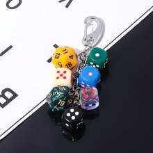 Llavero de dados negros de estilo hip hop Y2K, llavero de dados de múltiples facetas de la suerte, accesorio unisex para coche, mochila, joyería y regalos - Multicolor - Ver 5