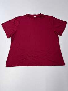 这款色彩鲜艳的印花圆领T恤，尺码齐全，是女士街头时尚的理想之选。夏季女装上衣，适合新年、假期、休闲穿着、外出、海滩、派对、上学、音乐节、度假、通勤等各种场合。这款夏季圆领短袖T恤也是送给家人、男友、女友、朋友的绝佳圣诞节、新年礼物，一件百搭单品。适合夏季度假、海滩、度假村、春季穿搭。 - 酒紅色 - 查看 3