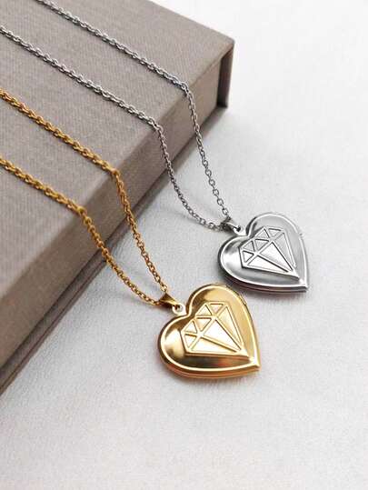 1件18K镀金不锈钢极简心形吊坠项链，带雕刻图案，可DIY照片收纳，节日及情人节礼物