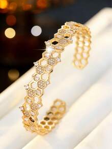 1 Stück luxuriöser Cut Out Waben-Armreif, einzigartiges Design mit funkelndem Zirkonia, zarter vielseitiger Armband-Accessoire geeignet für den täglichen Gebrauch und als Geschenk - S61601 - Übersicht 1