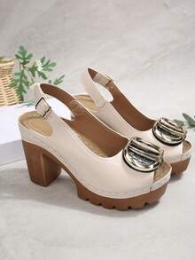 2026 Summer New Vintage Rivet Thick Sole Strappy Roman Sandals - Apricot - View 3