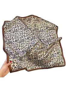 1 Stück Damen Retro Leopardenmuster dünner quadratischer Kunstseidenschal, leicht für Frühling/Sommer tägliche Kleidung und Kleidungszubehör - Kaffee mit Leopardenmuster - Übersicht 5