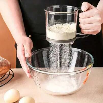 [Rây bột bằng thép không gỉ] Dụng cụ làm bánh lưới mịn, tay cầm chống trượt, dễ vệ sinh, cần thiết để làm bột mịn và bột bánh, dụng cụ làm bánh, thích hợp sử dụng trong nhà bếp và nhà hàng, cần thiết cho việc nấu nướng dịp Giáng sinh/Halloween, rây bột cầm tay, lưới lọc gia dụng, dụng cụ làm bánh rây bột bán tự động mới, lưới lọc bột và chống rò rỉ.