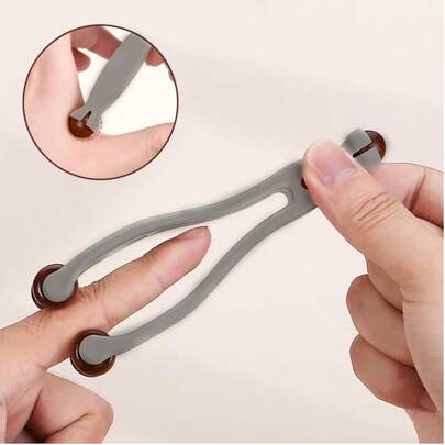 1 chiếc dụng cụ mát-xa ngón tay, mát-xa bàn tay, con lăn mát-xa hai mặt bằng gỗ cứng, giúp giảm đau ngón tay cò súng, khó chịu và căng thẳng ở bàn tay.