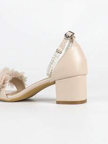 女士珍珠花朵装饰蕾丝坡跟凉鞋，甜美风格，缎面圆头低帮蕾丝珍珠链粗跟凉鞋，夏季 - 杏色 - 查看 9