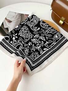 1 chiếc khăn vuông in họa tiết đơn giản 70cm, khăn bandana mùa xuân mới cho nữ, đa năng dùng làm khăn thắt eo, băng đô, khăn quàng cổ thời trang. - Đen và trắng - Xem 2