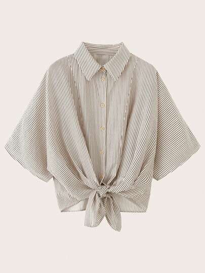 Camisa de manga corta con cuello a rayas y detalle de corbata, verano
