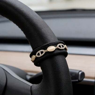 Pig Nose Chain Shaped Car Decor, Versatile Elegant Car Steering Wheel Ornament, High-End Car Accessory