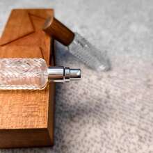 Portable Refillable Perfume Spray Bottle With Wooden Cap - Travel-Friendly Glass & Wood Design, Compact Travel-Sized Fragrance Dispenser For On-The-Go Use, Elegant Gift Box Included, Perfume Travel Refillable, Sleek Bottle Design, Wooden Cap Feature, Perfume Refill Bottle, Perfume Bottle Empty, Perfume Travel Bottle, Spray Bottle Empty, Atomizer Perfume - 玻璃瓶 - 查看 7