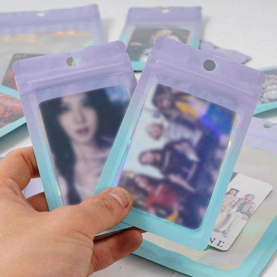 100 túi bảo vệ ảnh thần tượng, túi tự dán trong suốt màu xanh dương và tím hologram, túi niêm phong bằng nhôm hình âm dương, túi bảo vệ ảnh chống ẩm và bụi, màng bảo vệ ảnh K-Pop, túi chia ảnh tự in, túi đựng ảnh hologram thần tượng. - Xem 1