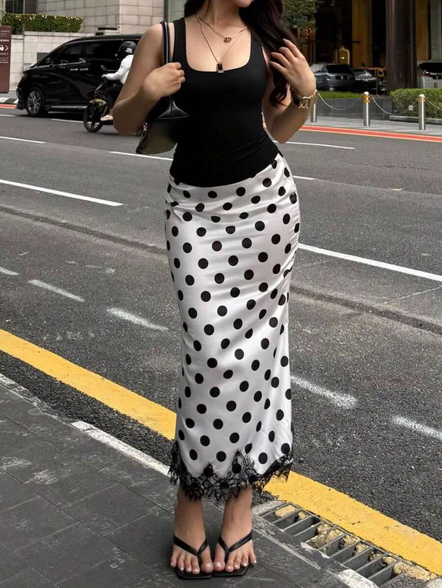 優雅浪漫圓點印花修身女款長裙,夏季性感蕾絲飾邊裙襬派對約會貼身長裙 - 黑與白 - 查看 1