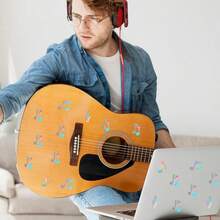 500pcs Holographic Laser Music Symbol Graffiti Roll Stickers, Large 3.8cm Asymmetrical Shape Gold Shiny Ukulele & Musical Instruments Decorative Stickers For Envelopes, Magazines, Phone Cases, Water Bottles, Laptops, Helmets, Scrapbooks, DIY Decor, Holiday Party Gift Wrapping - Laser Musical Symbols - View 5