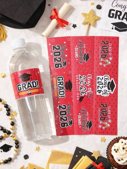 Bộ 10/24 miếng dán chai nước bằng giấy màu đỏ chủ đề tốt nghiệp năm 2026, chống thấm nước, tự dính, thích hợp cho tiệc tốt nghiệp trung học/đại học, sinh nhật, hoạt động lớp học, dã ngoại, tiệc lễ hội, trang trí tiệc nướng theo chủ đề tốt nghiệp trong nhà bếp.