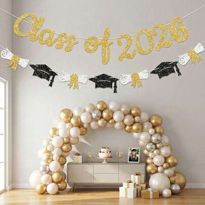 Biểu ngữ lễ tốt nghiệp 2026 4 màu với vòng hoa mũ tốt nghiệp màu đen, phù hợp cho tiệc tốt nghiệp năm 2026.