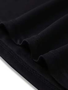 Camiseta gótica vintage para hombre con diseño de cuervo y árbol - Estampado de contraste oscuro, transpirable, cuello redondo, manga corta, corte regular, top casual de verano, camisa elegante lavable a máquina - Negro - Ver 4