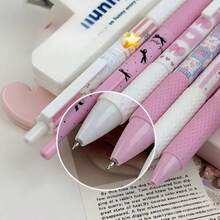 Bộ 6 bút bi mực đen 0.5mm, đầu bút màu hồng có nơ, ngòi bút khô nhanh, nét viết mượt mà, thích hợp làm quà tặng mùa tựu trường. Phù hợp cho văn phòng, lớp học, thanh thiếu niên, người lớn, gia đình, trường học và các dịp khác. - Nhiều màu - Xem 5