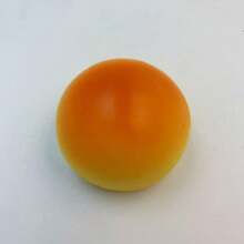 这款面包造型的玩具具有缓慢回弹的效果，质地柔软粘稠，能带来非常放松的体验。按压时，它会轻柔地回弹，缓解压力。这款玩具有助于缓解压力，释放情绪。它采用逼真的面包和蛋糕造型设计。 - 彩色 - 查看 9