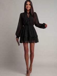 Vestido corto de verano de unicolor, elegante, con volantes en el bajo, para uso casual, citas o vacaciones - Negro - Ver 4