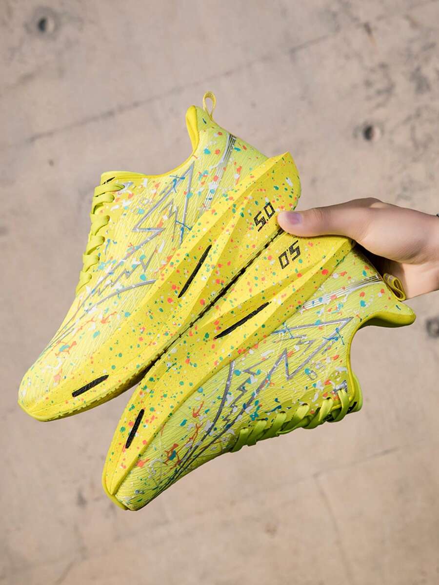 Sepatu Lari Luminous Star Racing, Pelat Karbon Sepanjang Kaki, Bantalan Rebound Tinggi, Berkedip dalam Gelap, Sepatu Latihan Profesional Anti Selip untuk Lari Malam Hari - Kuning - View 1