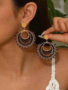 1对复古手工串珠扇形耳环，几何圆形手工编织耳环，适合女性日常、度假、派对佩戴（手工编织珠子颜色和位置随机） - 黑色 - 查看 2