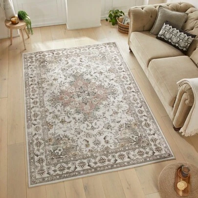 Thảm in họa tiết phong cách Bohemian màu cà phê nhạt cổ điển, thích hợp trang trí hàng ngày và các dịp lễ, phù hợp với nhiều không gian như phòng khách, phòng ngủ, phòng tắm, nhà bếp, phòng ăn và ngoài trời.