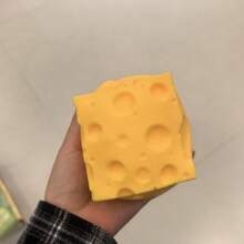 仿真超大奶酪挤压减压玩具，慢回弹，创意豆腐球，手持减压球，成人趣味恶作剧礼物，新奇成人挤压玩具，完美的生日或节日礼物 - 彩色 - 查看 13