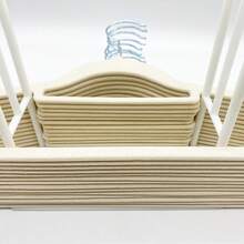 Organizador de Cabides (Pacote com 1) - Suporte Empilhável que Economiza Espaço para Cabides de Veludo e Plástico com Prendedores | Perfeito para Lavanderia e Organização de Roupas | Suporte Multiuso para Cabides e Prendedores - Ver 5