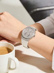 Đồng hồ GUESS Essential Business Commute: Đồng hồ thép không gỉ dành cho giới chuyên nghiệp hiện đại GW0439L1 - Bạc - Xem 4