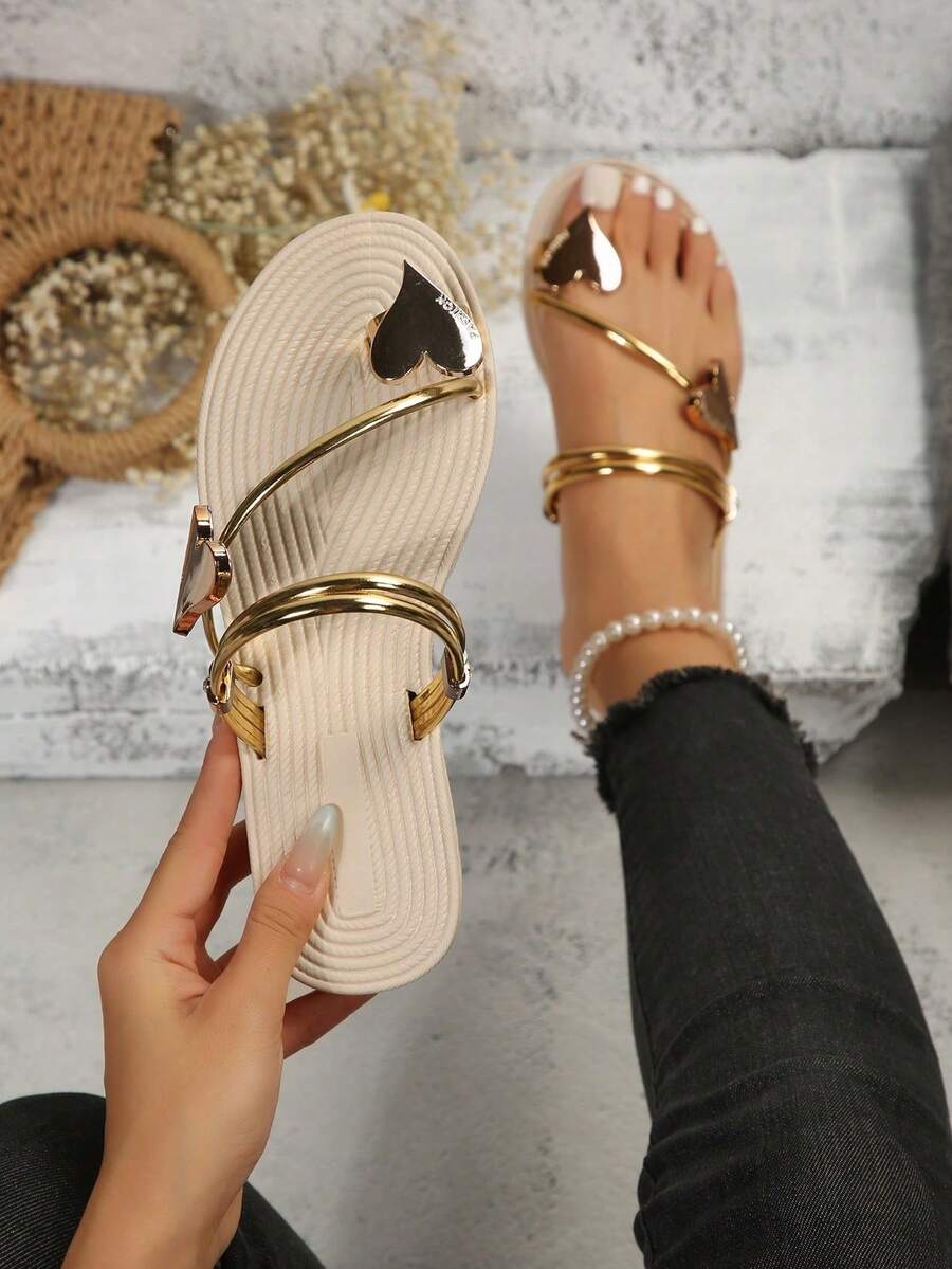 2026 Summer New PU Women's Flat Sandals, Comfortable Slip-On Toe Sandals With Rhinestones, Outdoor Lightweight Casual Simple Round Toe Strap Sandals, Fashion Versatile Solid Color Breathable Non-Slip Soft Bottom Heart Decor Sandals,Beach Outfits - 金色 - 查看 1