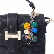 Llavero de dados negros de estilo hip hop Y2K, llavero de dados de múltiples facetas de la suerte, accesorio unisex para coche, mochila, joyería y regalos - Multicolor - Ver 8
