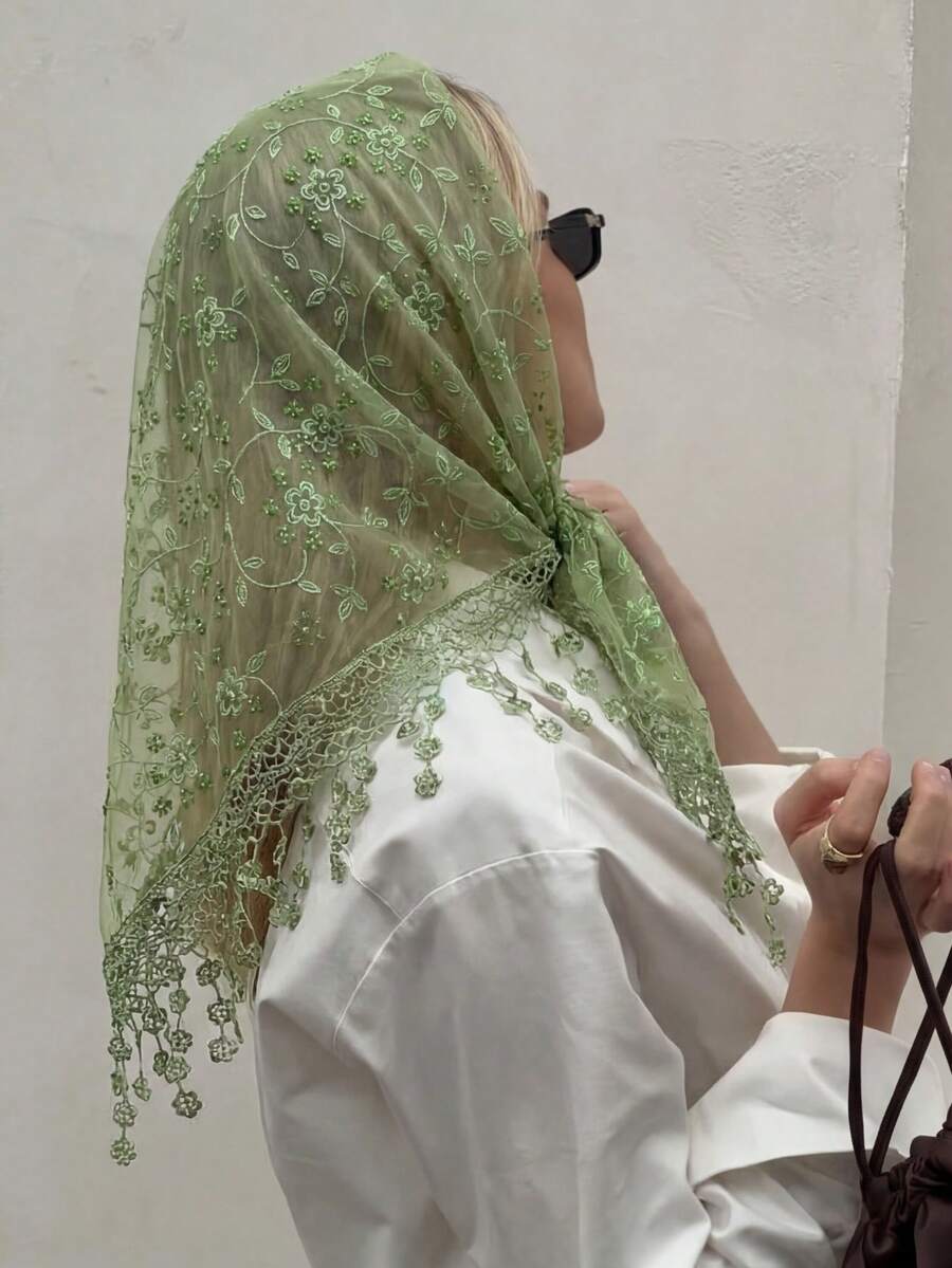 1pc Women's Fashion Floral Lace Trim Triangular Scarf/Headscarf,Beach,Holiday