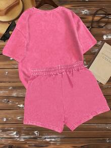 Soft & Comfy Casual Fashion Ensemble For Women Featuring A  'Leopard Print Heart' Design On A T-Shirt And Shorts, Perfect For Street Wear, Weekend Outings, And Those Who Appreciate A Stylish Vintage Appearance With Distressed Materials Free People Inspired Clothes Summer Tops - 粉色 - 查看 3