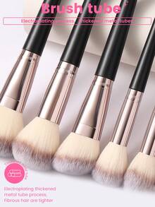 Bộ dụng cụ trang điểm 34 món bao gồm: 18 cọ trang điểm + 1 băng đô cài tóc + 2 dây đeo bát đựng phấn + 4 bông mút trang điểm mini + 4 bông phấn phủ mini + 1 dụng cụ vệ sinh cọ trang điểm, tất cả trong một và thân thiện với người mới bắt đầu | Dễ dàng mang theo khi đi du lịch và làm quà tặng | Hoàn hảo cho người mới bắt đầu/phụ nữ. - Nhiều màu - Xem 2