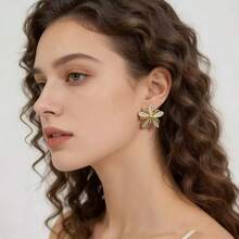2026 New Exaggerated Starfish & Pearl Earrings, Korean Elegant Fashion Earrings, Earring Accessories - Starfish - View 7