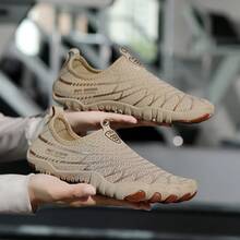 Chaussures d'eau multicolores unisexes avec lettres, convenant aux couples pour les vacances à la plage, le camping, les fêtes, la gym, le yoga, la fitness, la randonnée. Chaussures d'été respirantes pour femmes, semelle en caoutchouc antidérapante, chaussures de natation légères et faciles à enfiler - Kaki - Voir 12