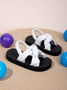 Sandal Jepit Bayi dengan Tali Elastis, Kain Warna Polos dengan Desain Pita, Cocok untuk Pemakaian Sehari-hari Anak, Sandal Dalam/Luar Ruangan yang Tebal, Lembut, Anti Selip, dan Nyaman - Putih - View 3